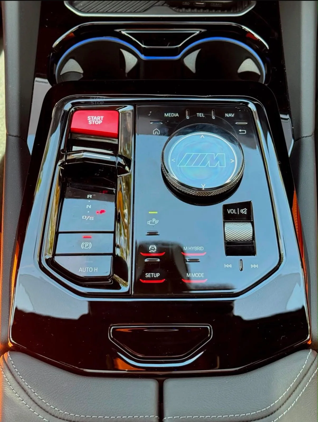 BMW M5 Competition Hybrid — 5