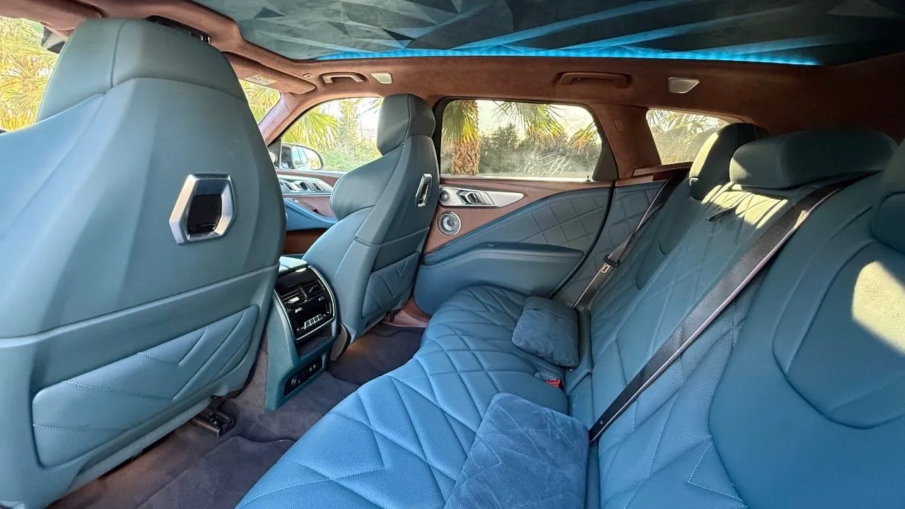 BMW XM Hybrid — 5