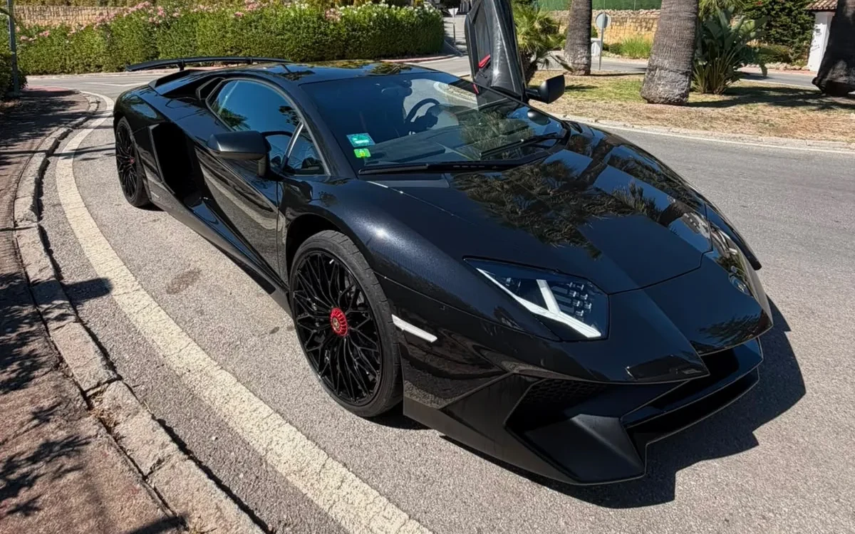 Lamborghini Aventador SVJ