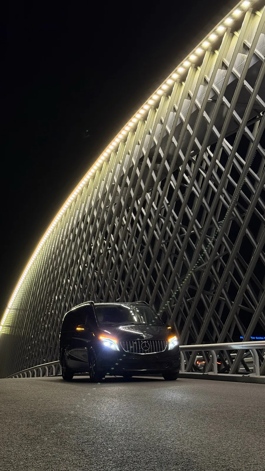 Mercedes-Benz V250d Avantgarde — 7