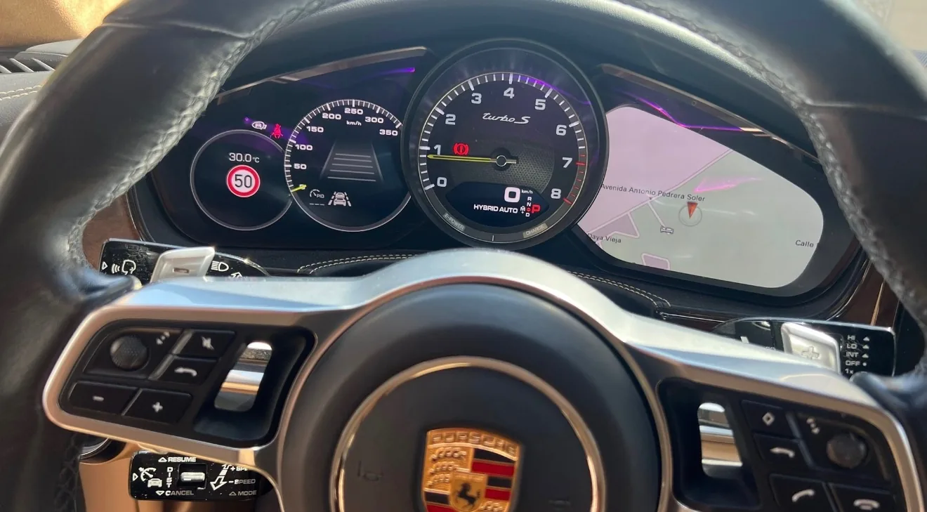 Porsche Panamera Turbo S Hybrid — 7